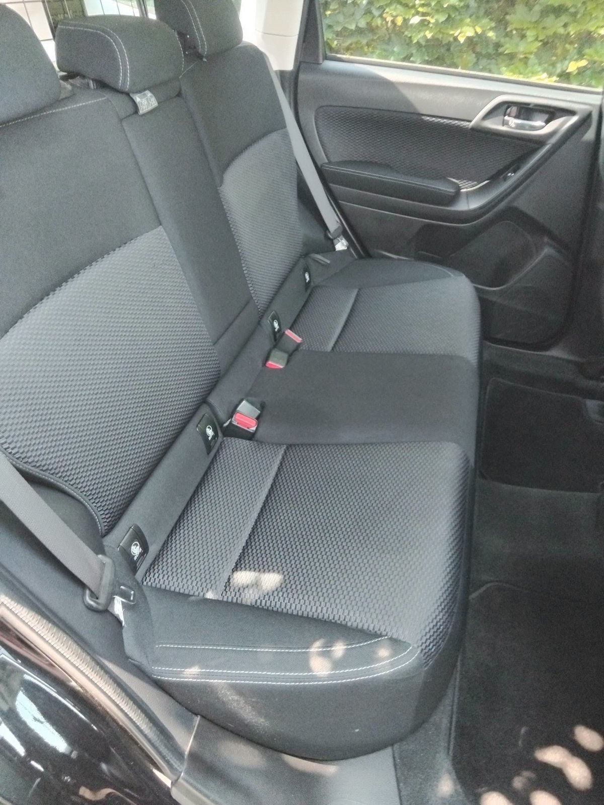 Autodetailing en interieurreiniging voorbeeldfoto