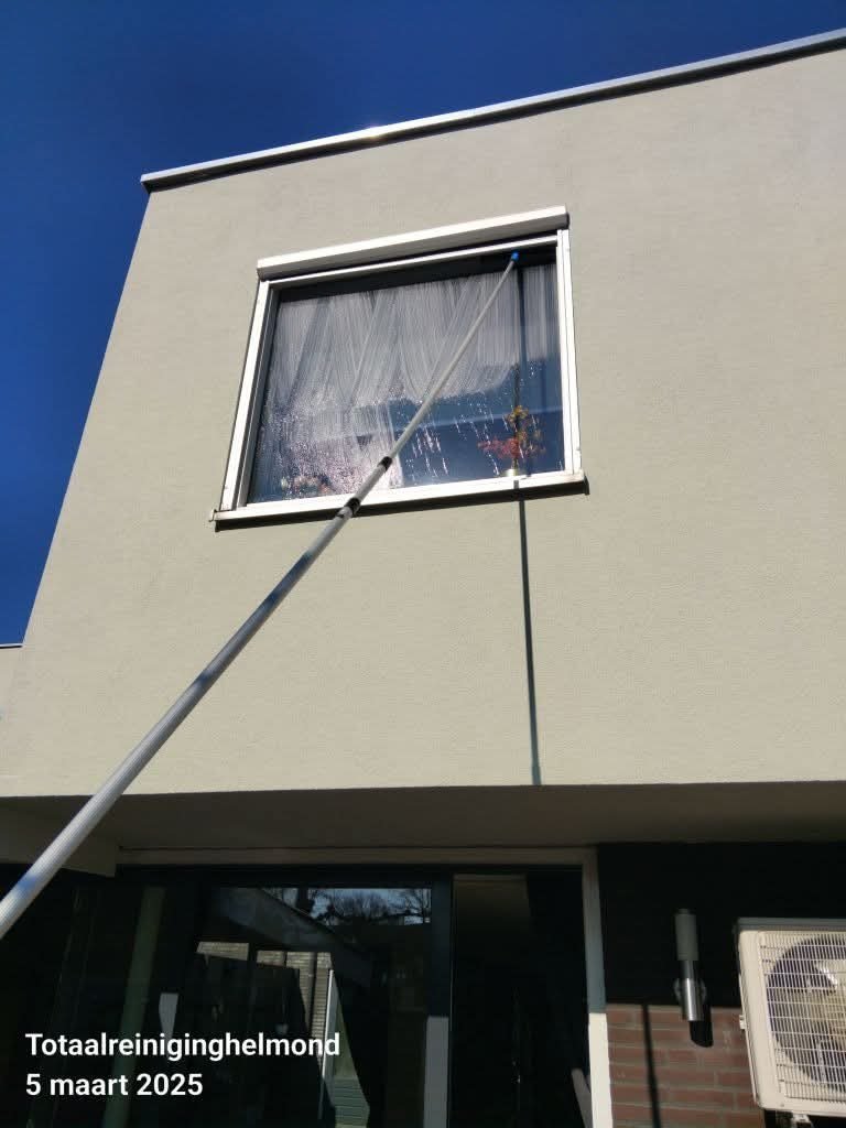 Zakelijke schoonmaak kantoren, scholen en kantines voorbeeldfoto