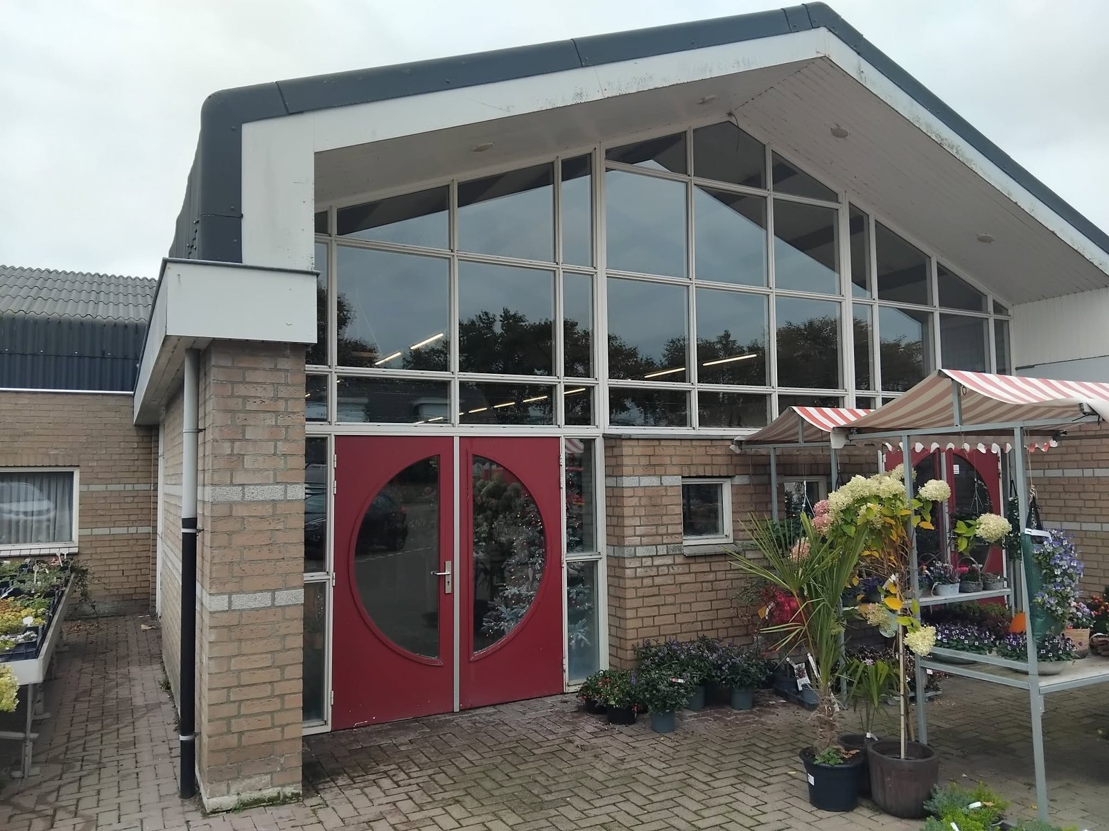 Zakelijke schoonmaak kantoren, scholen en kantines